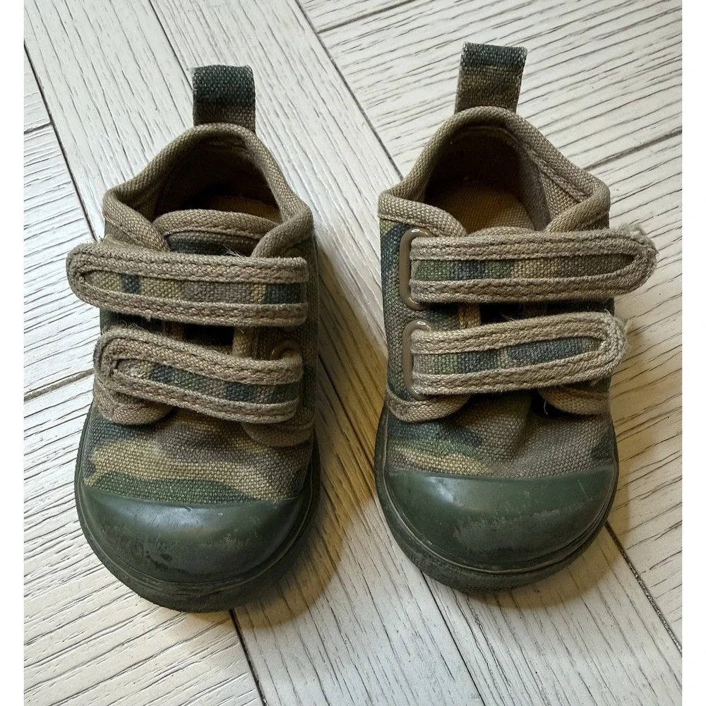 Baby Gap Infant Camo Sneaker Shoe Hook & Loop Close Sz 3 Brown Green Rubber Sole